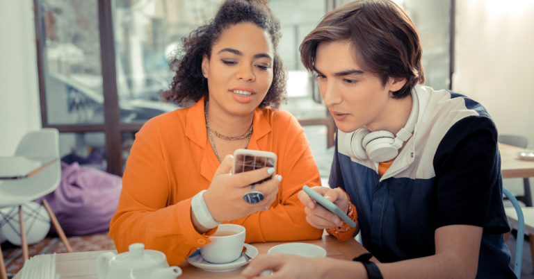 7 Powerful Educational Apps That Make Smartphones Valuable for Students